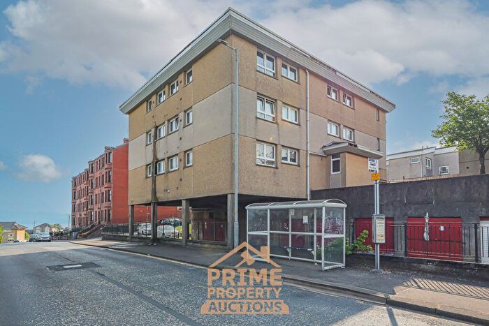 2 Bedroom Flat For Sale In Flat, Belville Street, Greenock, PA15