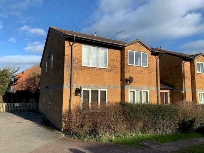 1 Bedroom Apartment To Rent In Kestrel Way, Bicester, Oxfordshire, OX26