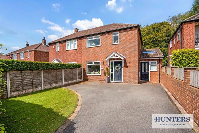 2 Bedroom Semi-Detached House For Sale In Tinshill View, Leeds, LS16