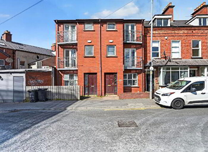 5 Bedroom Semi-Detached House For Sale In Claremont Street, Belfast, BT9