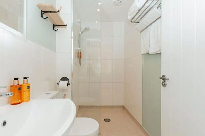 1 Bedroom Flat To Rent In B High Street, Prestbury, GL52