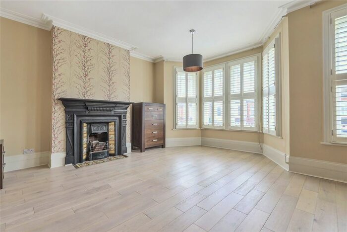 4 Bedroom Terraced House To Rent In Palmerston Crescent, Palmers Green, London, N13