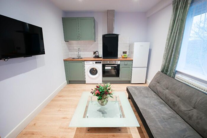 Studio To Rent In Priory Road, Bournemouth, Dorset, BH2