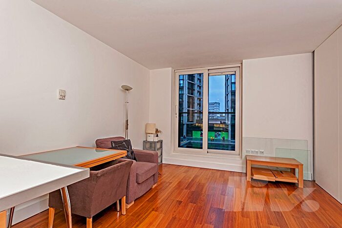 2 Bedroom Flat For Sale In Praed Street, Paddington, W2