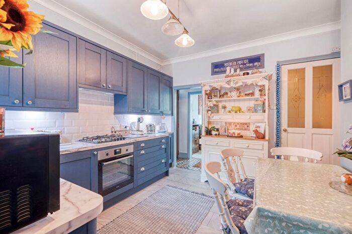 2 Bedroom Semi-Detached House For Sale In Lilley Lane, West Heath, Birmingham, B31