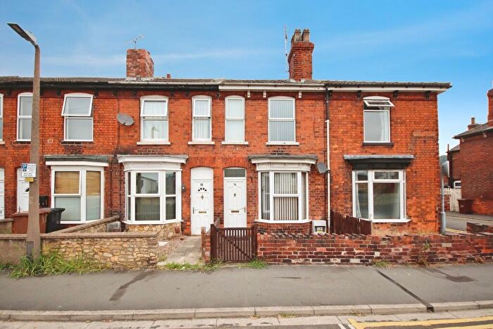2 Bedroom Terraced House For Sale In Foss Bank, Lincoln, LN1