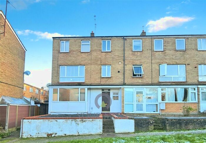 Property To Rent In Barley Croft, Hemel Hempstead, Hertfordshire, HP2