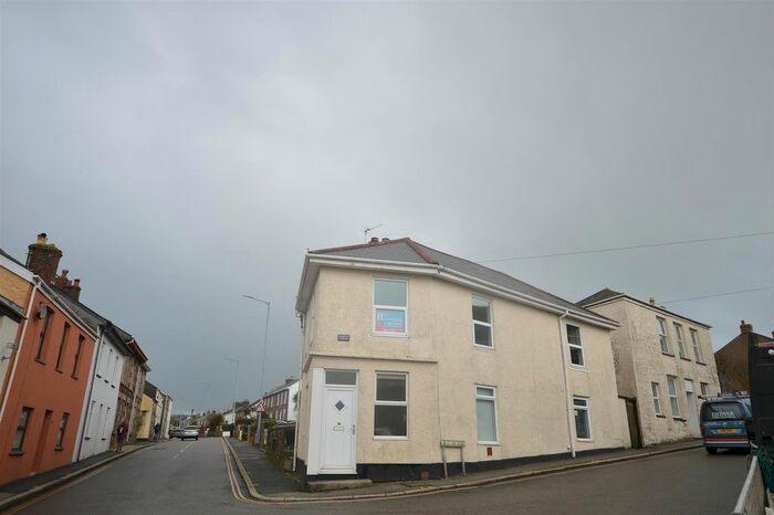 1 Bedroom Flat To Rent In East End, Redruth, TR15