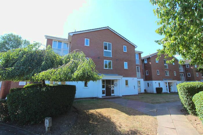 1 Bedroom Flat To Rent In Tayfield Close, Ickenham, Uxbridge UB10