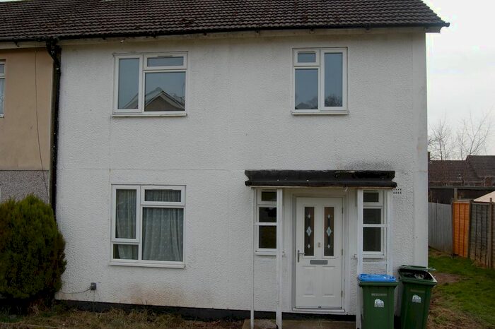 3 Bedroom Semi-Detached House To Rent In Byron Road, Southampton, SO19