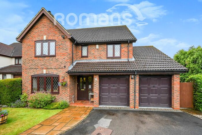 5 Bedroom Detached House To Rent In Poyle Gardens, Bracknell, RG12