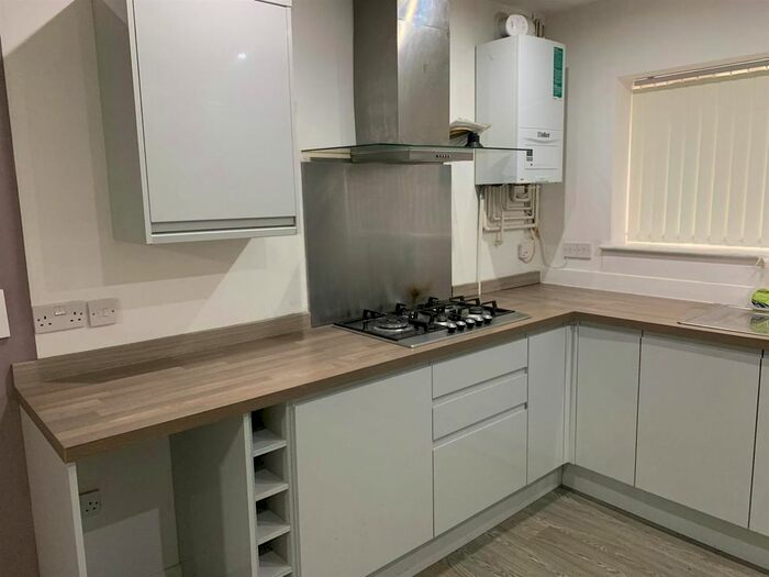 2 Bedroom Property To Rent In Kartar Drive, Wednesbury, WS10