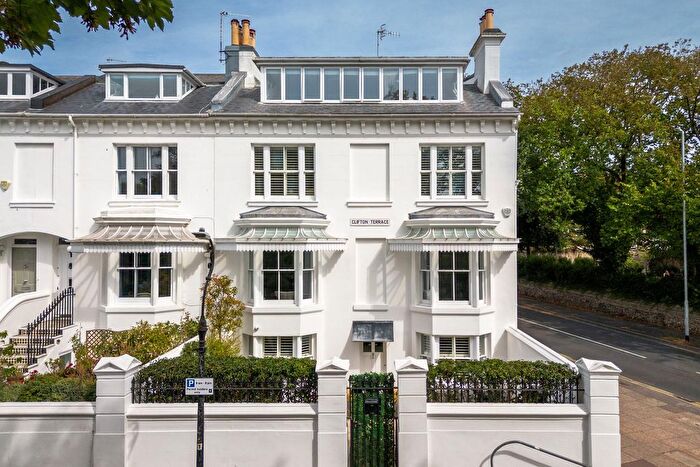 5 Bedroom End Terrace House For Sale In Clifton Terrace, Brighton, BN1