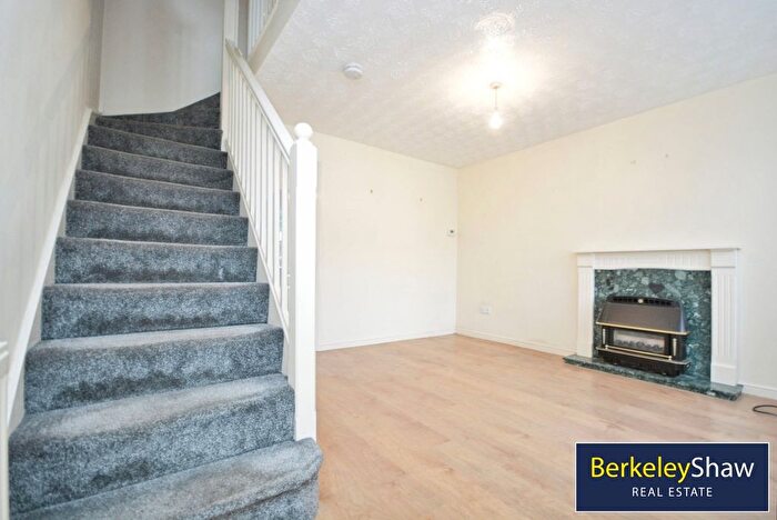 2 Bedroom Semi Detached House For Sale In Fistral Close, Liverpool, L10