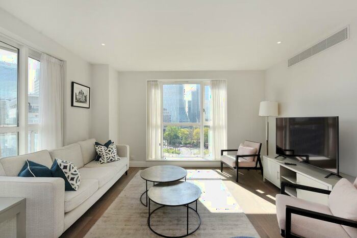 2 Bedroom Apartment To Rent In Circus Apartments Canary Wharf, E14