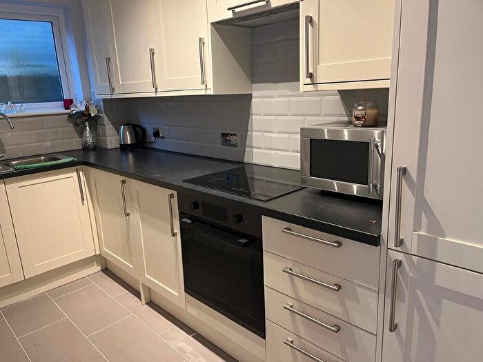 1 Bedroom Flat To Rent In Spencer Hill, London, SW19