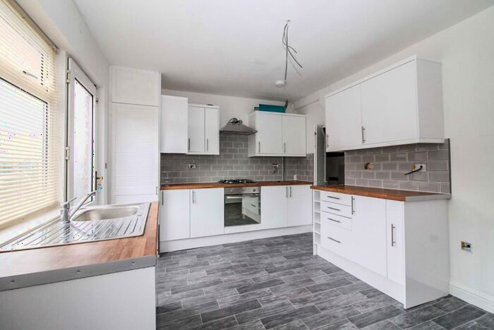 2 Bedroom Terraced House To Rent In Cross Henley Road, Bramley, Leeds, LS13