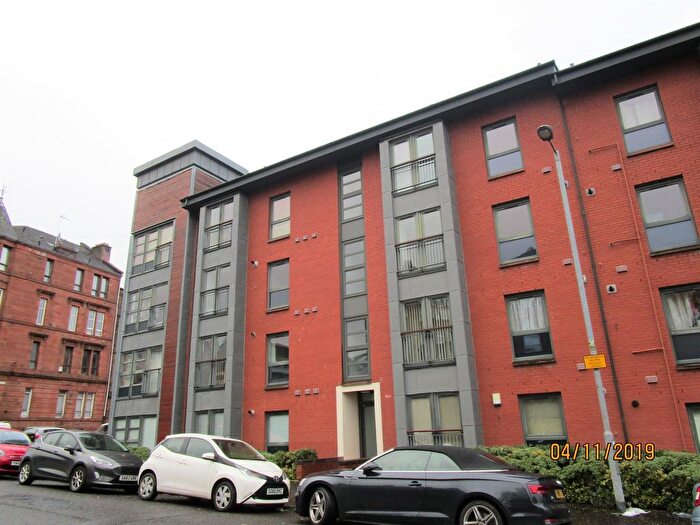 2 Bedroom Flat To Rent In Thornwood Avenue, Glasgow, G11