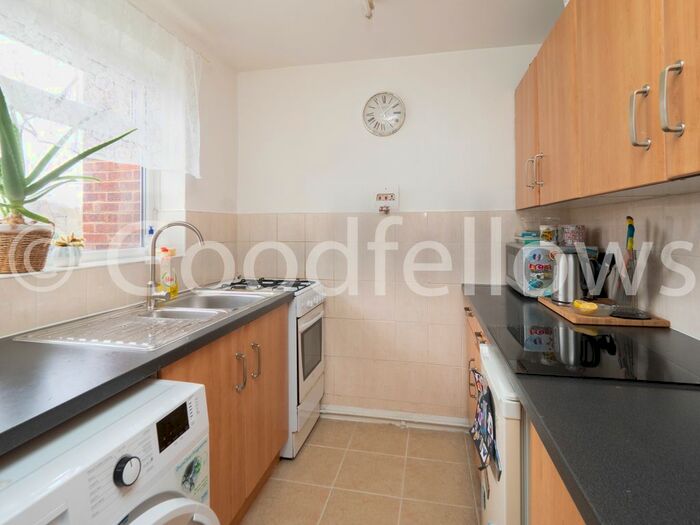 Studio To Rent In Imperial Gardens, Mitcham, Surrey, CR4