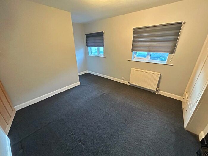 2 Bedroom End Of Terrace House To Rent In Danefield Road, Abington, Northampton, NN3
