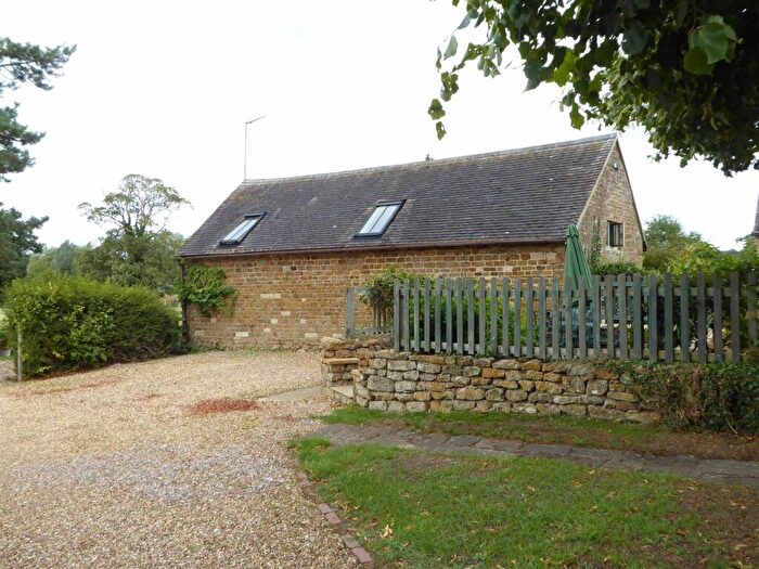 1 Bedroom Barn Conversion To Rent In Main Road, Broughton, OX15