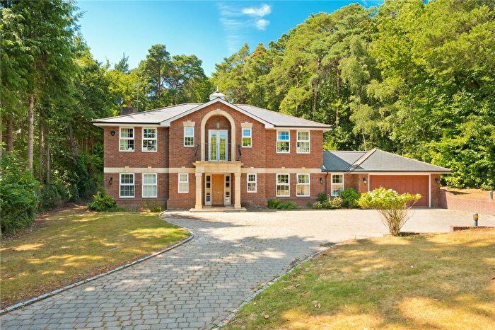 4 Bedroom Detached House To Rent In Westwood Road, Windlesham, Surrey, GU20