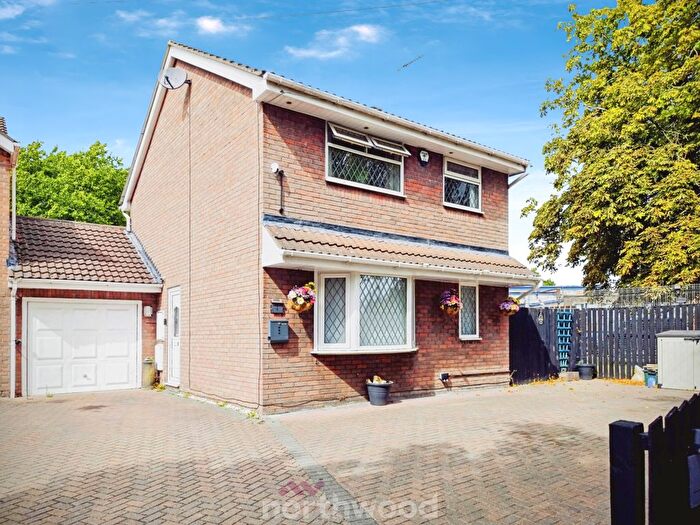 3 Bedroom Detached House For Sale In Sandford Court, Balby, Doncaster, DN4