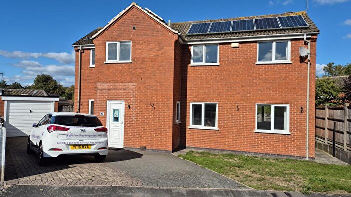 3 Bedroom Detached House To Rent In Tiverton Close, Oadby, LE2