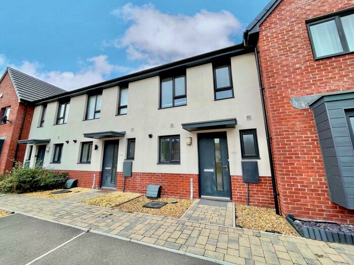 2 Bedroom House To Rent In Clos Pentre, Barry, CF62