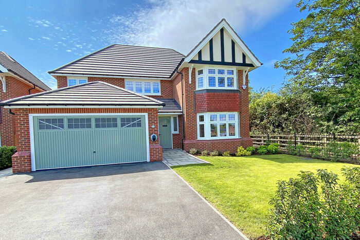 4 Bedroom Detached House To Rent In Sanders Walk, Harrogate, HG1