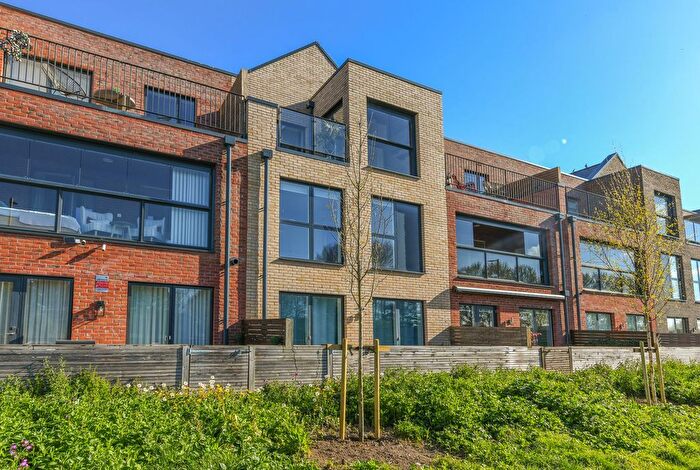 3 Bedroom Terraced House To Rent In Portside Street, Nottingham, NG2