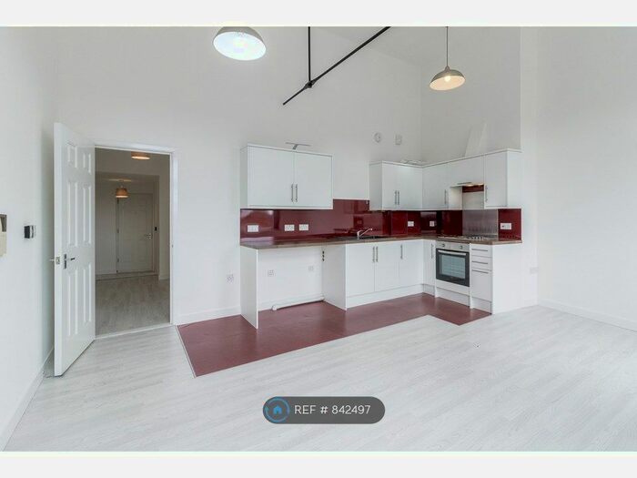 1 Bedroom Flat To Rent In Cannon Street, Wellingborough, NN8