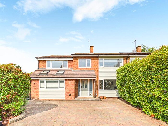 5 Bedroom Semi-Detached House For Sale In Stokes Lane, Haddenham, HP17