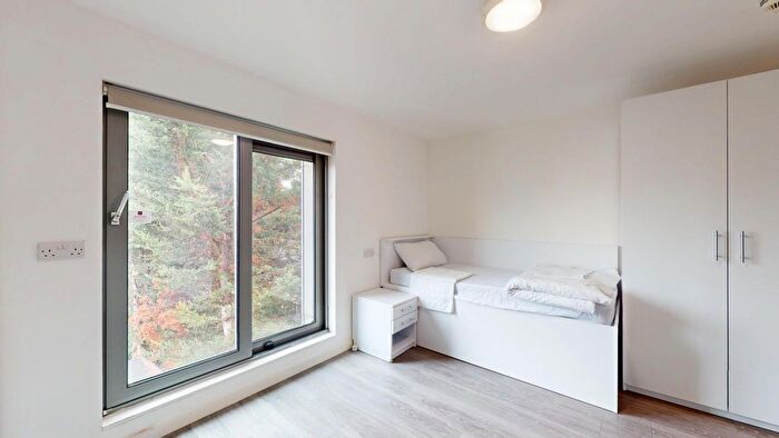Studio To Rent In The Pavement, Popes Lane, London, W5