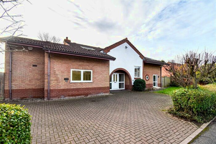 4 Bedroom Detached House To Rent In Swaynes Lane, Comberton, Cambridge, CB23