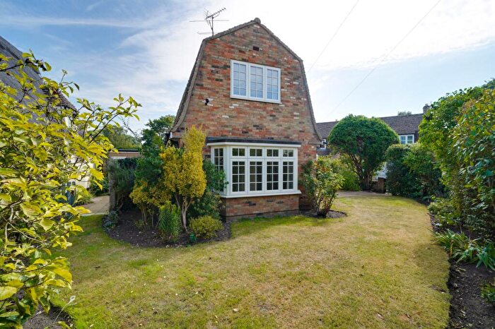 2 Bedroom Cottage To Rent In High Street, Hemingford Abbots, PE28
