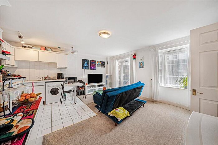 1 Bedroom Apartment For Sale In King & Queen Wharf, Rotherhithe Street, London, SE16 - Photo 9