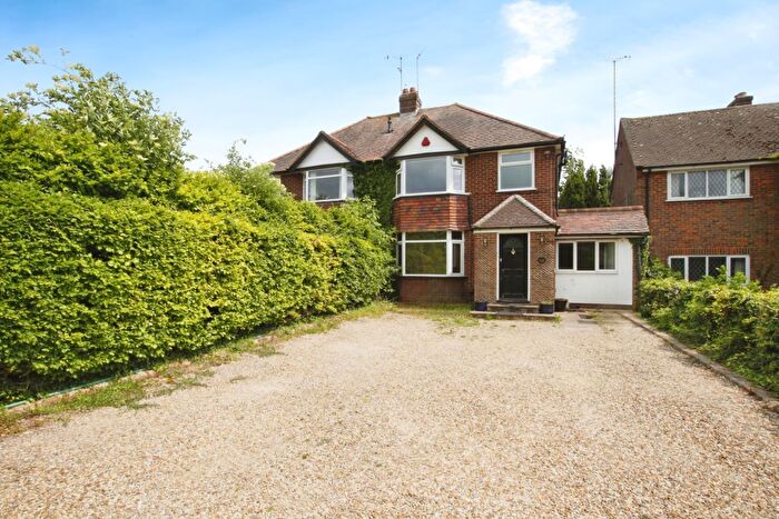 4 Bedroom Semi-Detached House To Rent In Tring Road, Dunstable, LU6