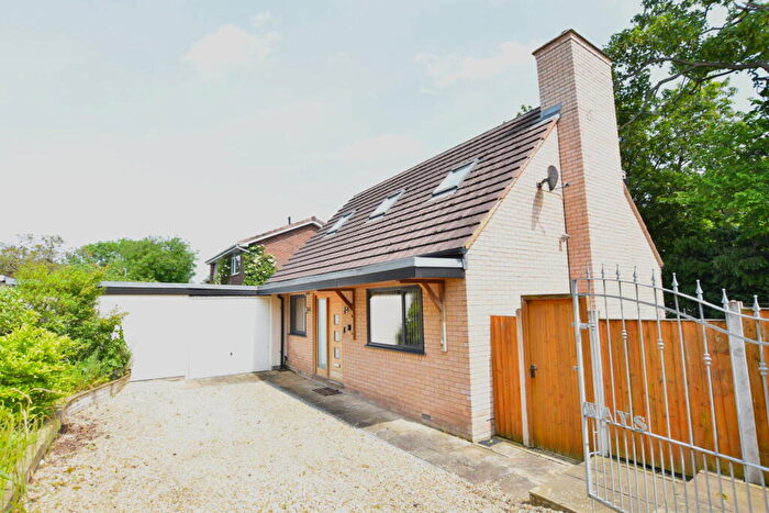 3 Bedroom Detached House For Sale In Fairview Close, Oxton, CH43