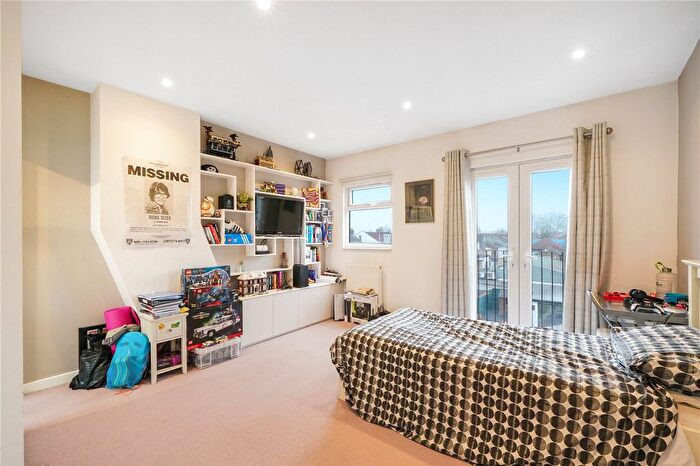 3 Bedroom End Of Terrace House For Sale In Gilbert Road, London, SW19