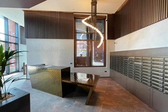 2 Bedroom Apartment To Rent In Handlebury House, Leamouth Road, E14