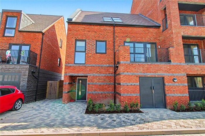 3 Bedroom Maisonette To Rent In Penny Black Lane, Alkerden, Ebbsfleet Valley, Swanscombe, DA10