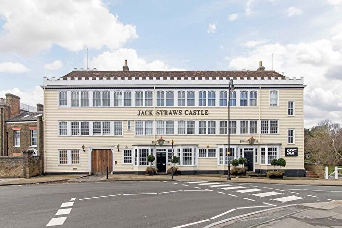 3 Bedroom Detached House To Rent In North End Way, London, NW3