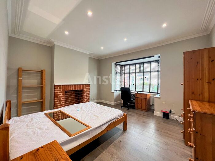 3 Bedroom End Of Terrace House To Rent In Cromwell Road, Southampton, Hampshire, SO15