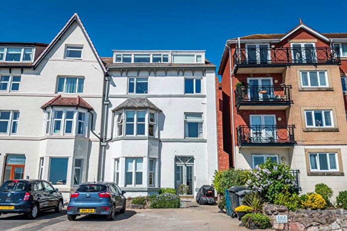 4 Bedroom Block Of Flats For Sale In Rhos Promenade, Rhos On Sea, Colwyn Bay, Conwy, LL28