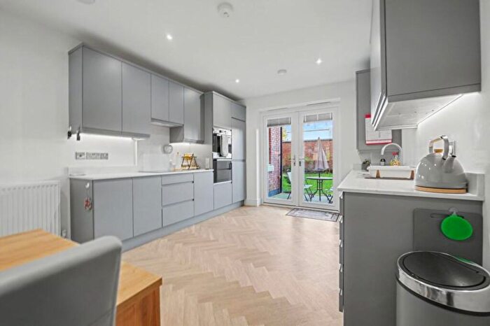 2 Bedroom Apartment For Sale In Warwick Road, Rodborough House, CV3