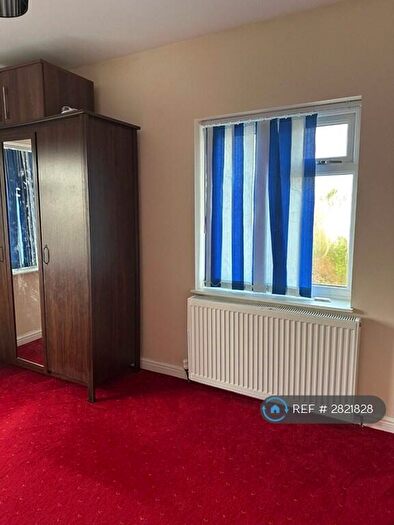 5 Bedroom Semi Detached House To Rent In Hereford Road, Nottingham, NG3