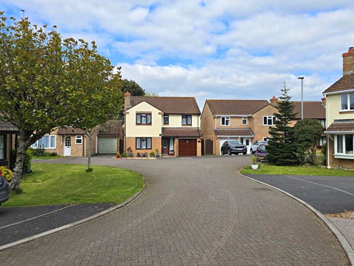 4 Bedroom Detached House For Sale In J H Taylor Drive, Northam, EX39