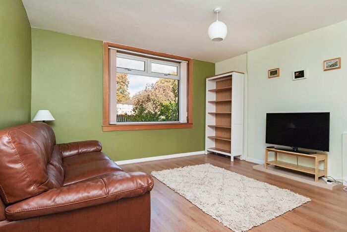 1 Bedroom Flat To Rent In L Whitson Road, Edinburgh, EH11