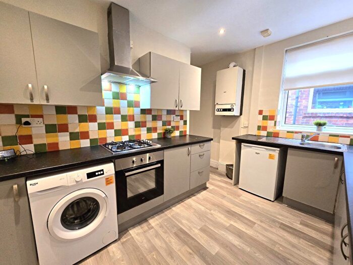 2 Bedroom Flat To Rent In Guelder Road, Heaton, Newcastle Upon Tyne, NE7